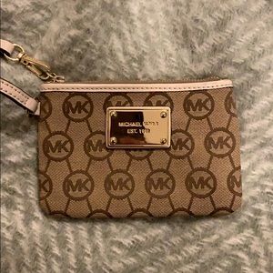 Michael Kors Bags - Michael Kors wristlet Michael Kors Bags - Michael Kors wristlet